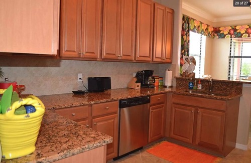 Rural Estates House | Beautiful Lakeside Coach home