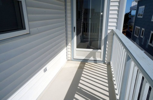 Townsend's Inlet House | Beautiful, large 5 bedroom Beachfront Townhouse