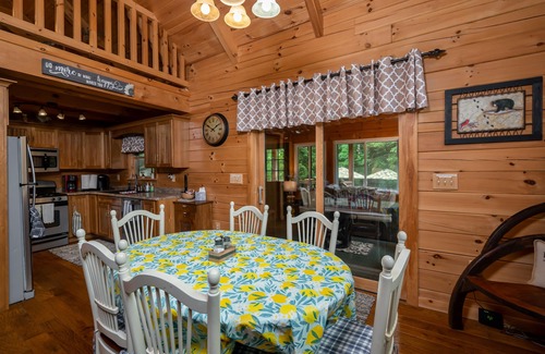 Turkey City Cabin | Beautiful Log Cabin on 17 Acres in NW Pennsylvania w/Hot Tub