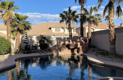El Capitan Ranch House | Beautiful master bedroom with pool
