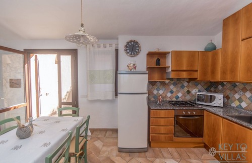 Costa Paradiso Villa | Beautiful modern 2 bed villa, private pool, sea views, small garden, near beach