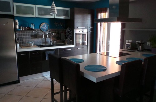 Bernis Villa | Beautiful modern villa any comfort with swimming pool, beach and river nearby