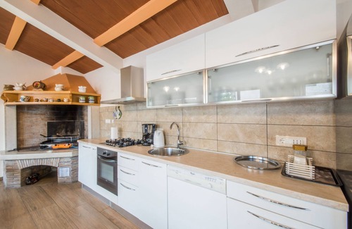 Brgod Villa | Beautiful modern villa in a small village near the sea