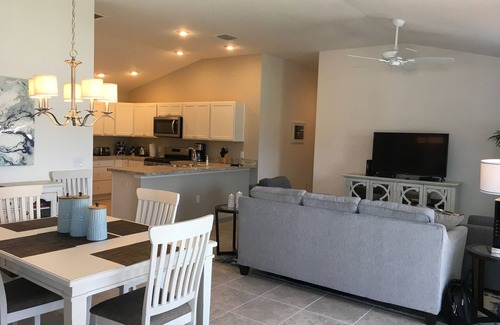 Wildwood Villa | Beautiful New 2/2 Villa w/Golf Cart, BBQ, 2 Bikes, & WiFi!