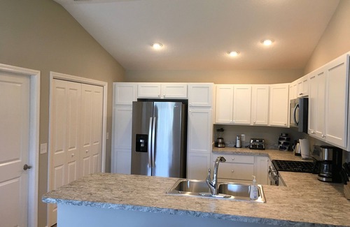 Wildwood Villa | Beautiful New 2/2 Villa w/Golf Cart, BBQ, 2 Bikes, & WiFi!
