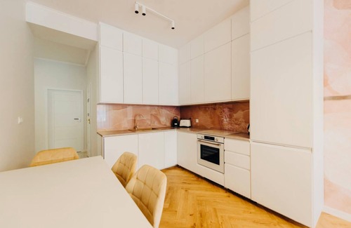 Rzeszow Apartment | Beautiful New 8-Persons Apartment - Family and Pet-Friendly
