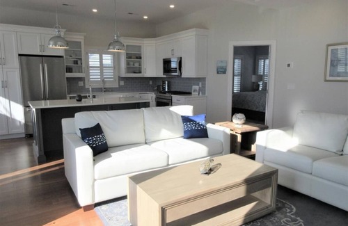 Holgate House | Beautiful new construction 4 bedroom 3.5 bath home in Holgate
