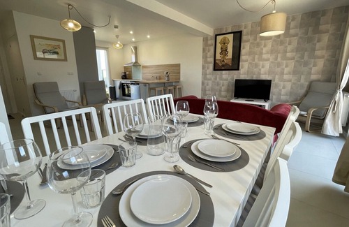 Esvres House | Beautiful new house, 10 minutes from Chambray-lès-Tours