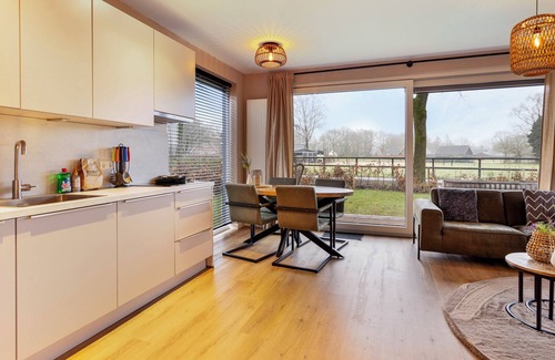 Krachtighuizen Cottage | Beautiful new lodge overlooking the meadows, located in the Veluwe region