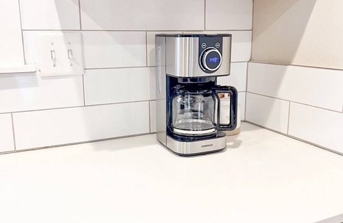 Brownstown House | Beautiful, newly built 4 bedroom with garage