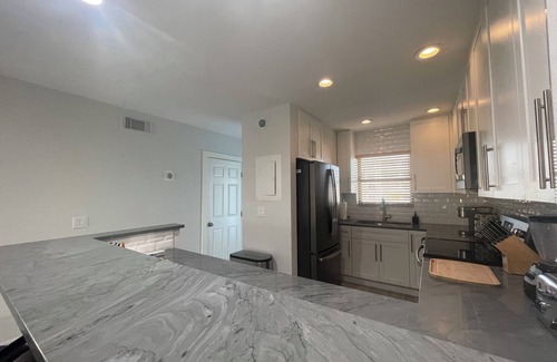 Central Beach Condo | Beautiful newly renovated condo right on the ocean!