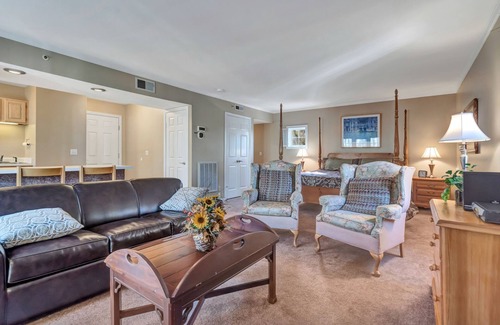 Norwichtown Apartment | Beautiful Norwich Villa located at The Norwich Inn & Spa. Top floor corner unit.