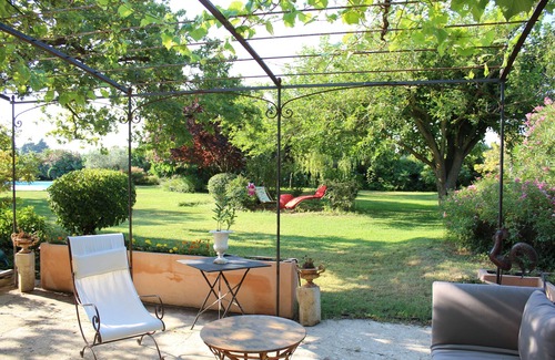 Sarrians House | BEAUTIFUL OLD FARMHOUSE SURROUNDED BY VINEYARDS, AVIGNON, MONT VENTOUX