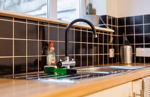 Belfast House | Beautiful Ormeau Park Home - Perfect for Belsonic in June & Central City Breaks