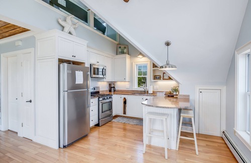 Newbury House | Beautiful Plum Island Escape; Steps from Beach- Coveted Southern Island Location