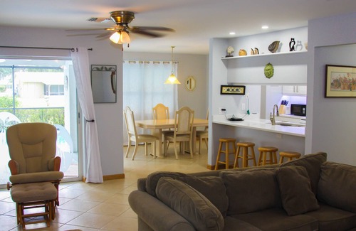 Sylvan Shores House | Beautiful Pool House In Lake Placid/Free WiFi/Pet Friendly/Pool