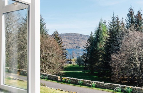 Invermoriston House | Beautiful private villa for 6 people with WIFI, TV, patio and panoramic view