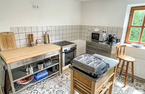 Gottfrieding House | Beautiful private villa for 15 people with WIFI, TV, terrace and pets allowed