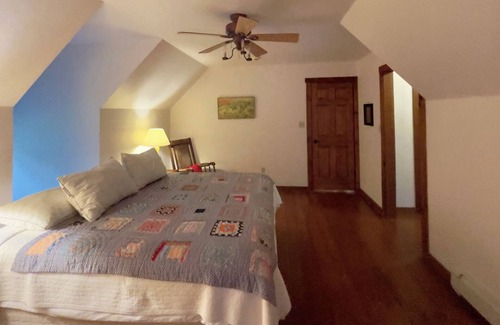 Pine Bush Other | Beautiful private farmhouse. Close to Minnewaska and Shawangunk Grasslands.