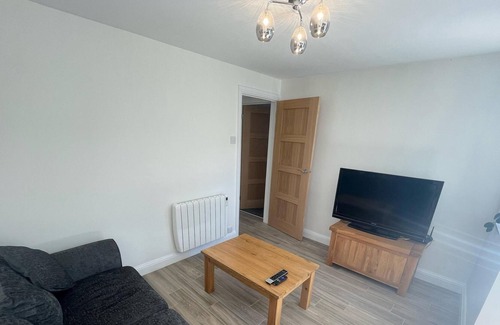 Dinas Powys House | Beautiful Private Detached 1-Bed Bungalow