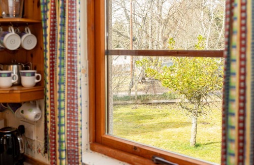 Grantown-on-Spey House | Beautiful private villa for 6 guests with WIFI, TV, patio and pets allowed