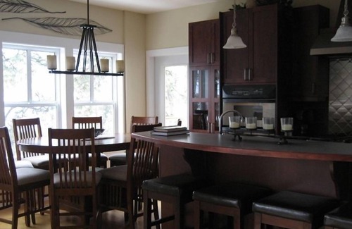 Central Okanagan House | Beautiful Private Home - 1.25 Acres Overlooking Lake Okanagan