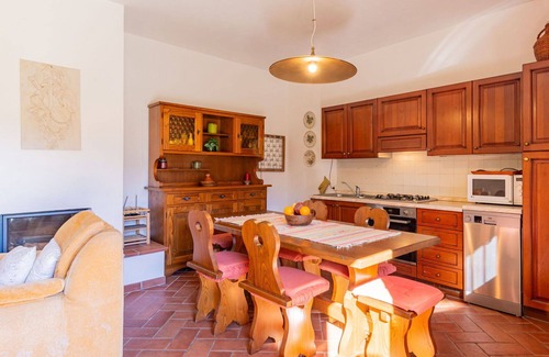Trezzone House | Beautiful private villa for 4 people with WIFI, TV and patio