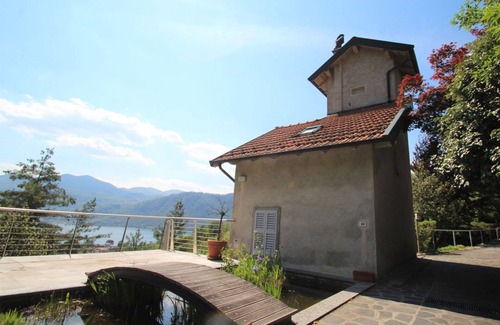 Pettenasco House | Beautiful private villa for 4 guests with patio