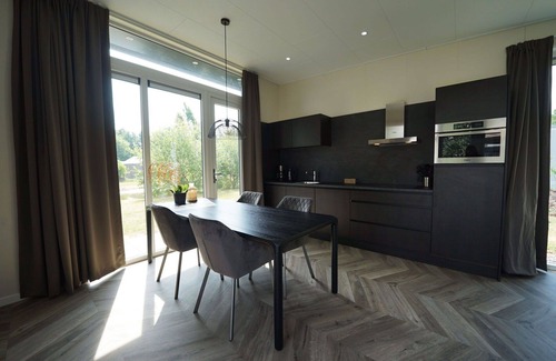 IJhorst House | Beautiful private villa for 4 guests with WIFI, pool, TV and terrace