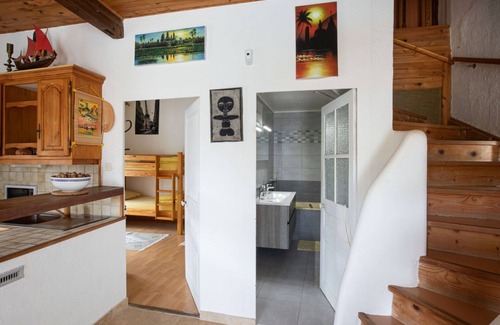Epertully House | Beautiful private villa for 4 people with WIFI, private pool, TV, patio, panoramic view and park.