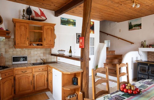 Epertully House | Beautiful private villa for 4 people with WIFI, private pool, TV, patio, panoramic view and park.