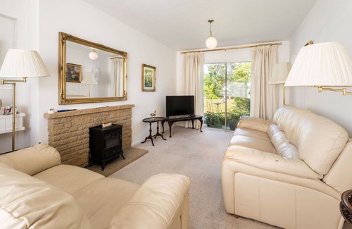 South Galson House | Beautiful private villa for 4 guests with WIFI, TV, pets allowed and parking