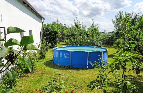 Vlkov Villa | Beautiful private villa for 13 guests with WIFI, private pool, TV and pets allowed