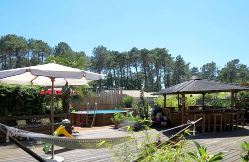 Le Porge House | Beautiful private villa for 6 people with WIFI, A/C, private pool, TV and patio