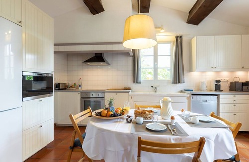 Tresques House | Beautiful private villa for 8 people with private pool, WIFI, TV, terrace and pets allowed