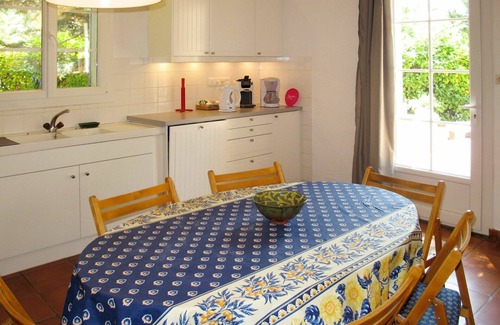 Tresques House | Beautiful private villa for 8 people with private pool, WIFI, TV, terrace and pets allowed