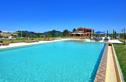 Peccioli Villa | Beautiful private villa with A/C, private pool, hot tub, WIFI, patio, panoramic view and parking