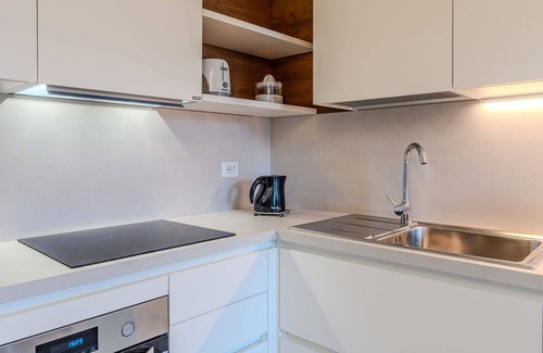 Bellano House | Beautiful private villa for 5 people with WIFI, pool, TV and patio