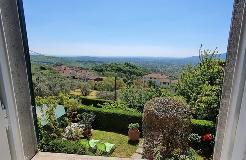 Ciciana Villa | Beautiful private villa with private pool, WIFI, veranda and panoramic view, close to Lucca