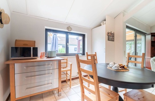 Bredene House | Beautiful private villa for 5 guests with WIFI, TV, terrace and pets allowed