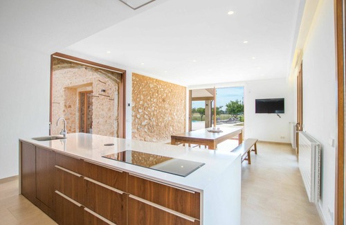 Sencelles House | Beautiful private villa with WIFI, A/C, private pool, TV, patio, panoramic view and parking