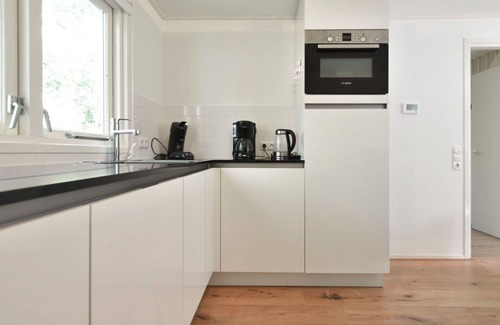 Norg House | Beautiful private villa for 6 guests with WIFI, TV, terrace and parking