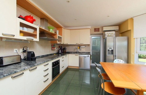 Reus Villa | Beautiful private villa for 8 guests with A/C, private pool, WIFI, TV and patio