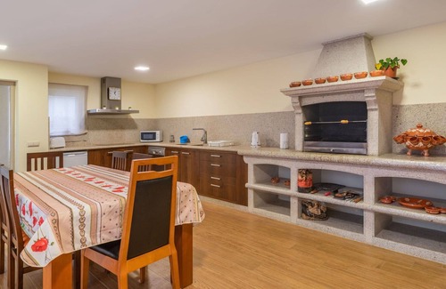 Esposende House | Beautiful private villa for 8 people with WIFI, TV and terrace