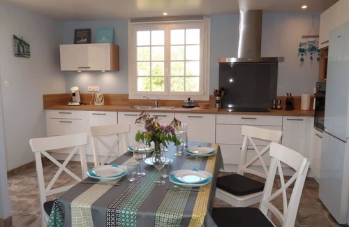 Pleubian House | Beautiful private villa for 4 guests with WIFI, TV and pets allowed