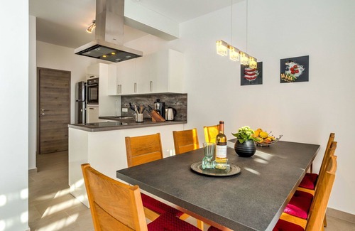 Pobri House | Beautiful private villa for 16 people with hot tub, A/C, private pool, WIFI, TV and terrace