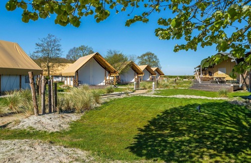 Biddinghuizen House | Beautiful private villa for 8 people with WIFI, pool, TV and terrace