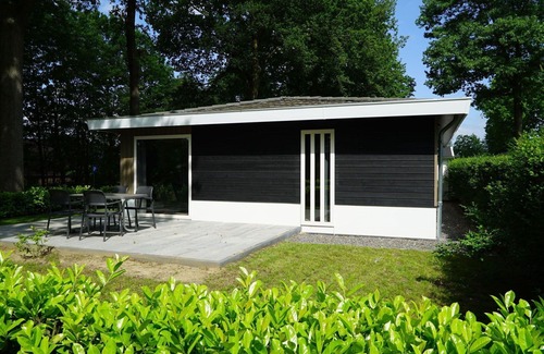 Susteren House | Beautiful private villa for 6 people with pool, WIFI, TV and terrace