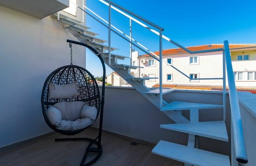 Karigador House | Beautiful private villa with A/C, private pool, hot tub, WIFI, TV, terrace and pets allowed