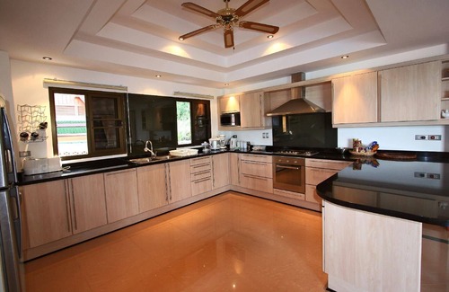 Kata House | Beautiful private villa with Infinity Pool